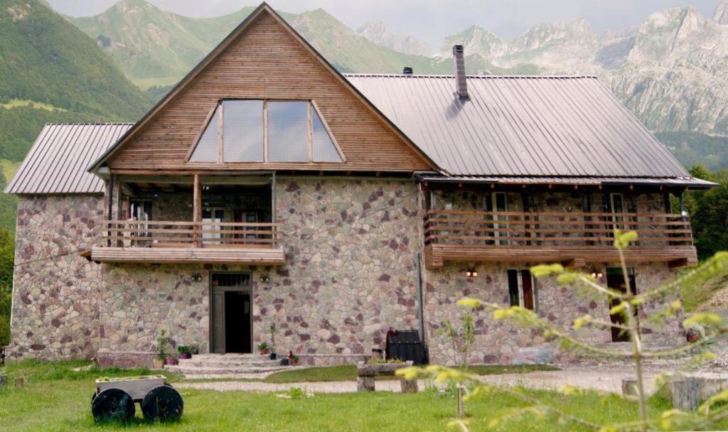 Hotel Kelmendi Lepushe Zewnętrze zdjęcie
